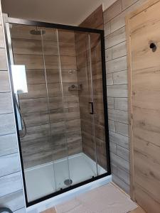 Koupelna v ubytování Gîte Axel'Air + 13 fotografií