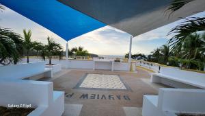 Fotografie z fotogalerie ubytování Studio apartment with pool and ocean views v destinaci Puerto Galera