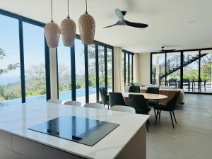Φωτογραφία από το άλμπουμ του Coco Rica Luxury Oceanview Villa σε Carrillo