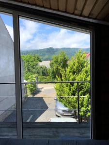 Nespecifikovaný výhled na hory nebo výhled na hory při pohledu z apartmánu