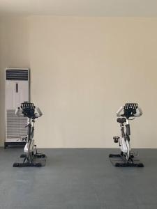 Fitness centrum a/nebo fitness zařízení v ubytování SAL'S Oceancrest Suite