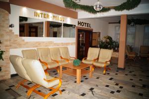 Area soggiorno di OW Inter Piast Kalbornia - z własną plażą z kąpieliskiem i przystanią