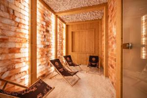 Posezení v ubytování Kaniówka Ski Resort- relaks w górach z basenem, sauną i jacuzzi