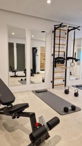 Fitness centrum a/nebo fitness zařízení v ubytování AGADA Folegandros Suites & Villas