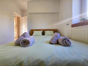 Ένα ή περισσότερα κρεβάτια σε δωμάτιο στο ApartStars - Raginisa #1