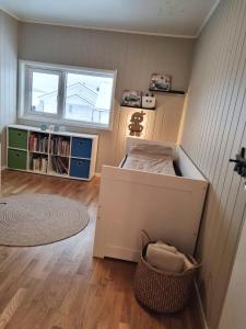 Postel nebo postele na pokoji v ubytování Modern house in chain with lovely views!