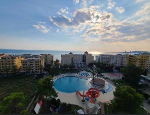 Πισίνα στο ή κοντά στο Sunset View Apartment Durres
