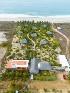 Luftaufnahme eines Ferienresorts in Strandnähe in der Unterkunft Aldea Mizúl - Beach Front - Adults Only in Puerto Escondido