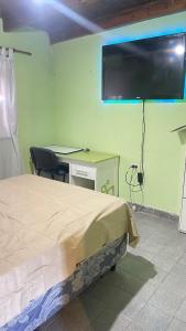 TV a/nebo společenská místnost v ubytování Dpto aixa