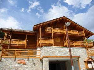 Balkón alebo terasa v ubytovaní Chalet Du Bois De Suffin N 10 - Appartement cosy à 20m des pistes ! Plein sud - 4 pers. Terrasse - parking couvert MAE-8844