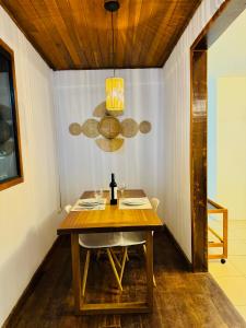 Φωτογραφία από το άλμπουμ του Quarto privativo no centro de Embu das Artes σε Embu