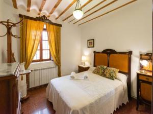 Foto de la galería de Casa del Labrador con Spa y piscina compartida para 14 en Alcaraz