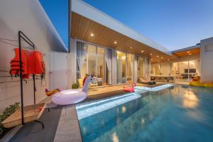 Gallery image of SHIN Lalynn Pool Villa in Ban Nong Kasaem