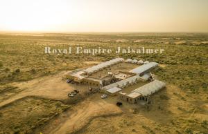 Gambar di galeri bagi Royal Empire Camp & Resort Jaisalmer di Sām