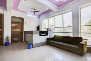 Posezení v ubytování Super Townhouse Sector 4 Gurgaon