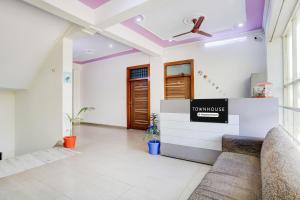 Posezení v ubytování Super Townhouse Sector 4 Gurgaon