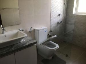 Imagem da galeria de Kandy lake Villa 21 em Kundasale