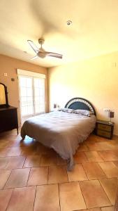 Ένα ή περισσότερα κρεβάτια σε δωμάτιο στο Escape Rural en la Marina Alta