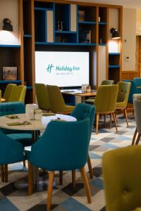 Uma área de estar em Holiday Inn - Aktau - Seaside by IHG