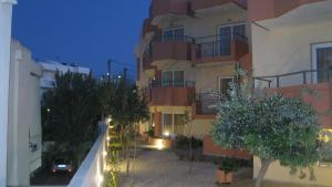 The building in which az apartmanhoteleket is located