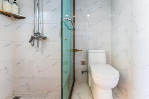 Koupelna v ubytování 云享城居 SKY高空Loft公寓酒店 春熙路九眼桥店