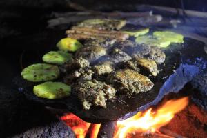 Φωτογραφία από το άλμπουμ του Earth Camping - Ella σε Ella