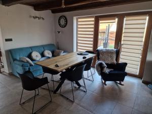 Ruang duduk di Hižica v plavem trnacu 1 +8 gambar