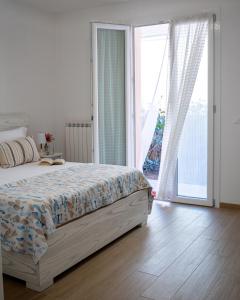 Gallery image of Riotorto - Appartamento con terrazzo vista mare e giardino in Riotorto +29 photos