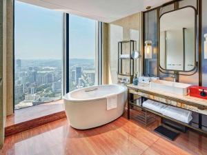 Vannituba majutusasutuses Pullman Huizhou Kaisa