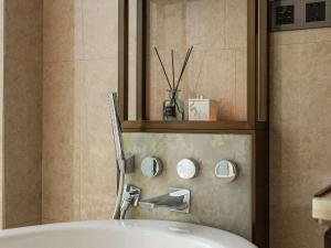 Vannituba majutusasutuses Pullman Huizhou Kaisa