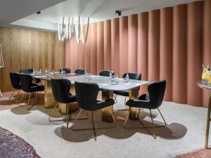 The business area and/or conference room at The Emporium Hotel Plovdiv - MGallery Collection