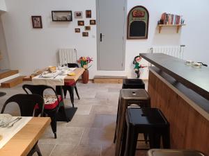 Restaurace v ubytování Mas de la Borie -Chambre d'hôtes