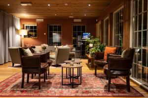 Posezení v ubytování Flåmsbrygga Hotel + 37 fotografií