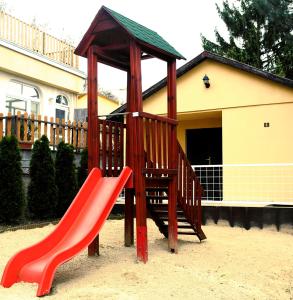 Herní místnost nebo prostor pro děti v ubytování Hotel Magnólia
