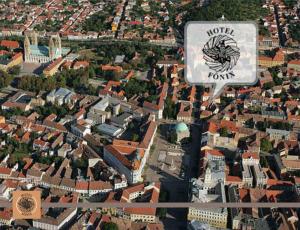 Výhľad na mesto Pécs alebo výhľad na mesto priamo z hotela