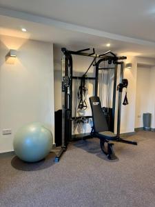 Fitness centrum a/nebo fitness zařízení v ubytování Grindal Studio Apartments - Newly Opened Luxury Accommodation