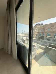 Istumisnurk majutusasutuses Skyview - One minute to Vendome mall