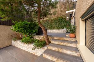 Κήπος έξω από το TheLittleCosy Studio I Annecy Lake I Talloires