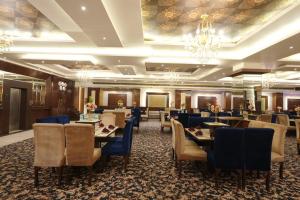 Posezení v ubytování Hotel Kohinoor Palace, Ludhiana