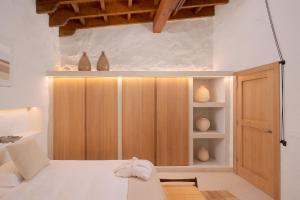 Una cama o camas en una habitación de Redondo de Guayedra 35 fotos más