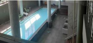 Πισίνα στο ή κοντά στο UrbanParkezstay i008