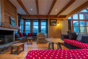 Atpūtas zona naktsmītnē Parenthèse Enchantée - Vue panoramique - Cheminée