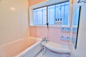 Ένα μπάνιο στο Direct Shinjuku Max 10 Tokyo Hostel Shinozaki +38 φωτογραφίες