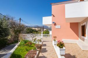 Nespecifikovaný výhled na hory nebo výhled na hory při pohledu z apartmánu