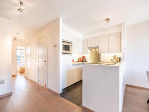 Η κουζίνα ή μικρή κουζίνα στο Apartment near Sandy Beach in Coastal Area