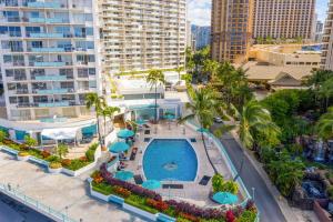 Bazén v ubytování #Marbella Lane - Ocean Marina View - Ilikai Hotel nebo v jeho okolí