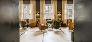 Prostor za sedenje u objektu Cornaro Hotel