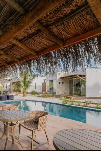 Πισίνα στο ή κοντά στο Villa Canoe Hotel