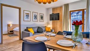 Posedenie v ubytovaní Apartamenty Sun & Snow Resort Karkonosze