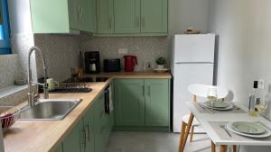Gallery image of FEDON Guesthouse in Halki